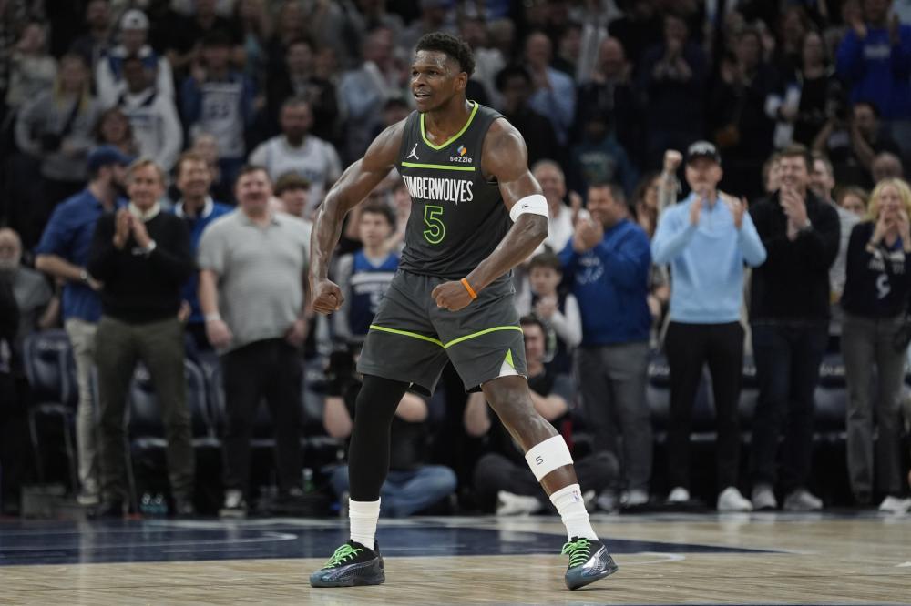 他的表现与 他的表现与